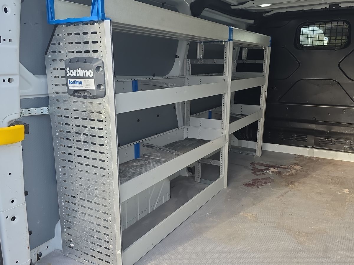 Billede af Ford Transit Custom 300 L2H1 2,0 TDCi Trend 170HK Van 6g Aut.