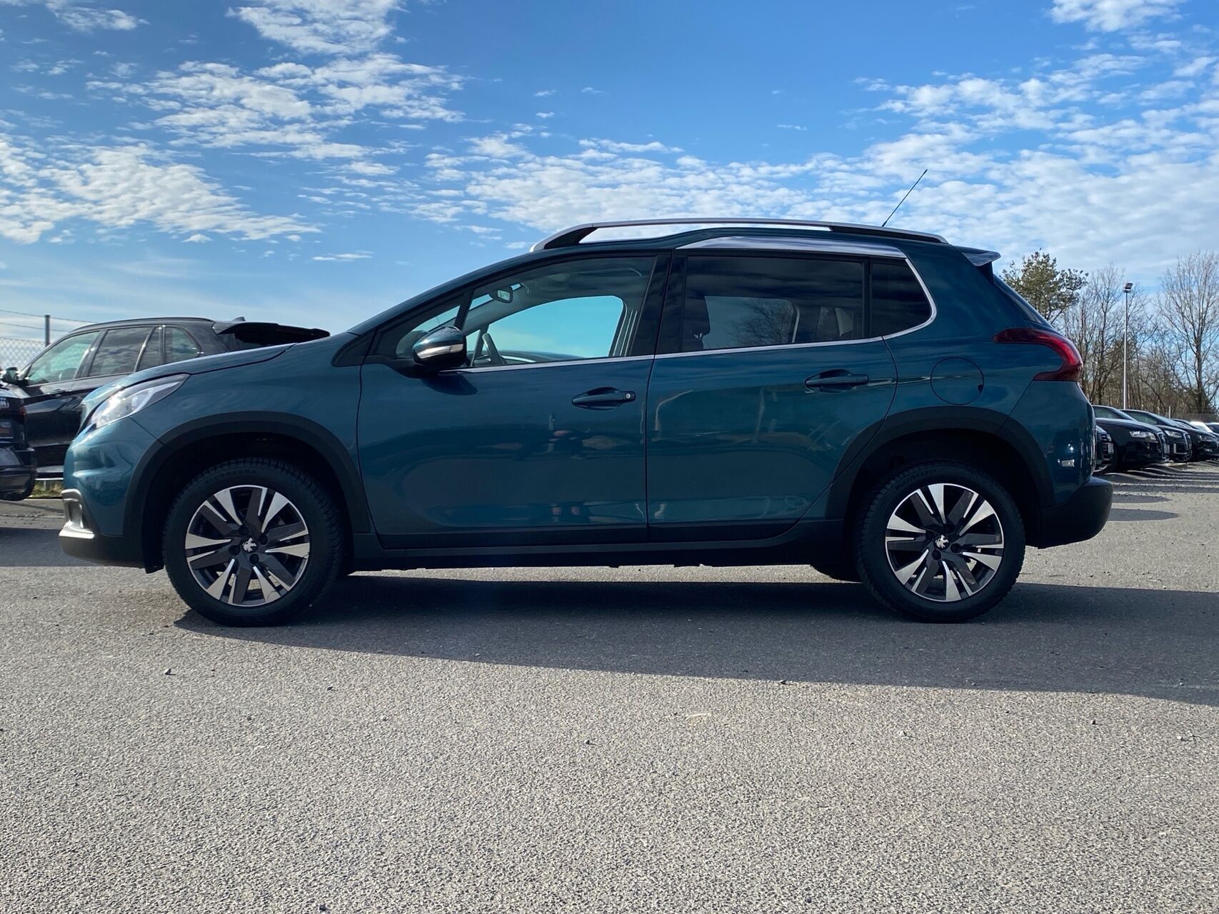 Billede af Peugeot 2008 1,6 BlueHDi Selection Sky 100HK 5d