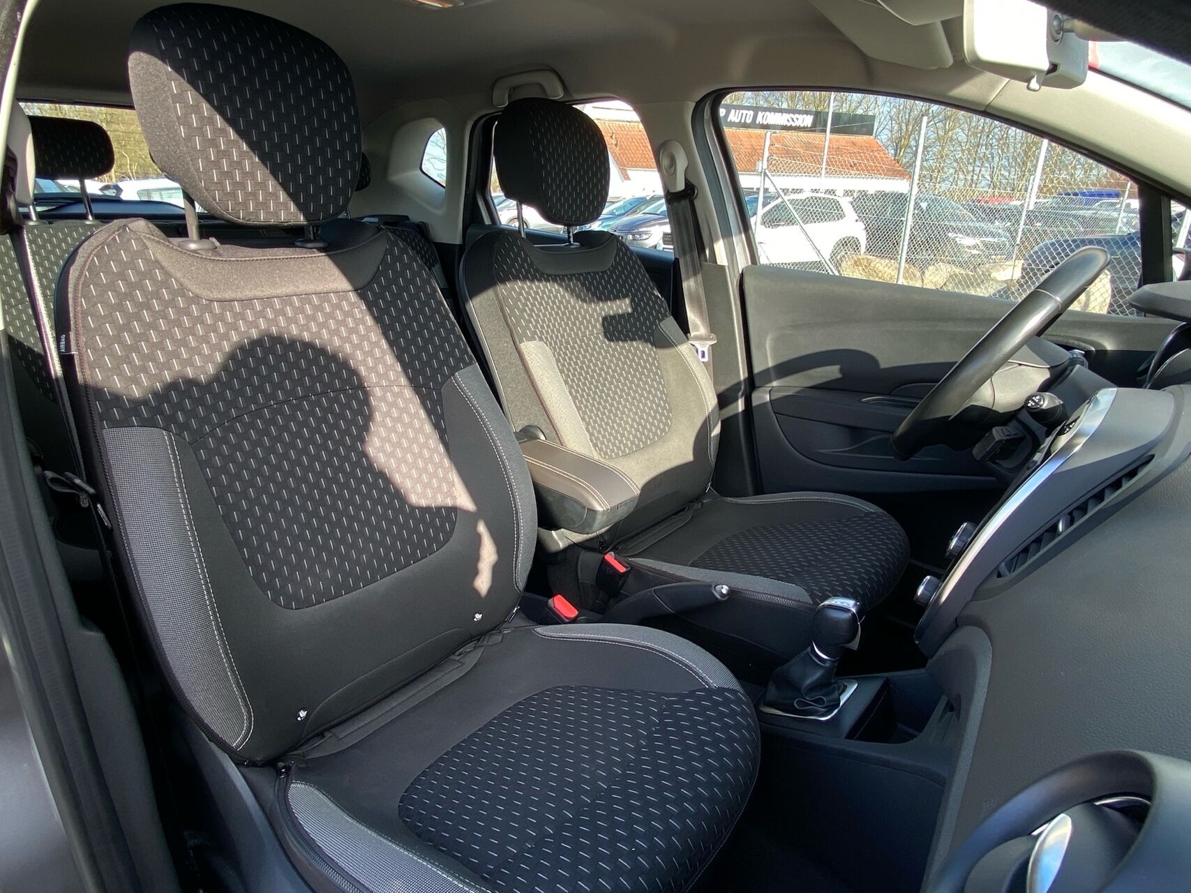 Billede af Renault Captur 1,2 TCE Dynamique EDC 120HK 5d 6g Aut.