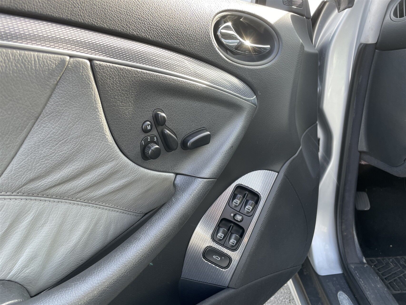 Billede af Mercedes-Benz CLK240 2,6 170HK 2d Aut.