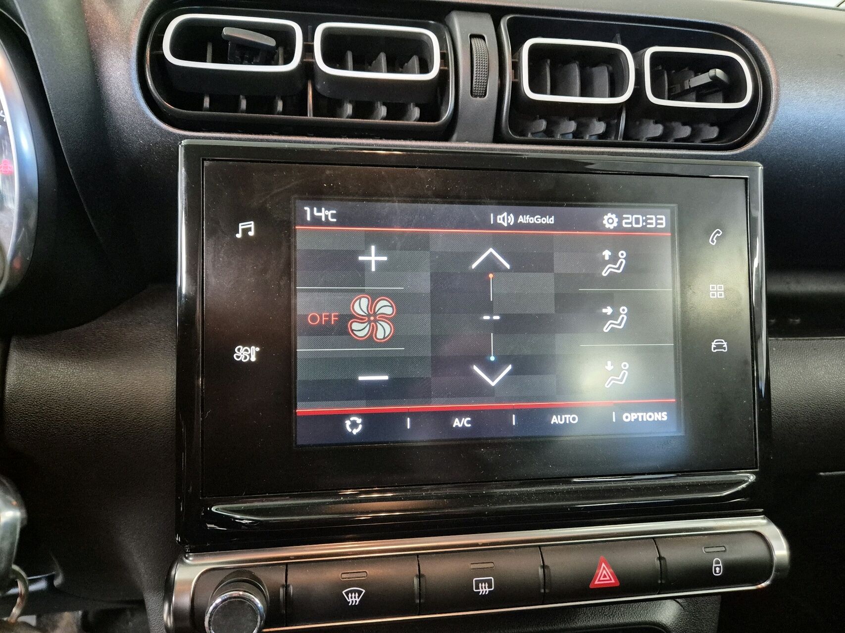 Billede af Citroën C3 Aircross 1,6 Blue HDi Iconic start/stop 100HK Van