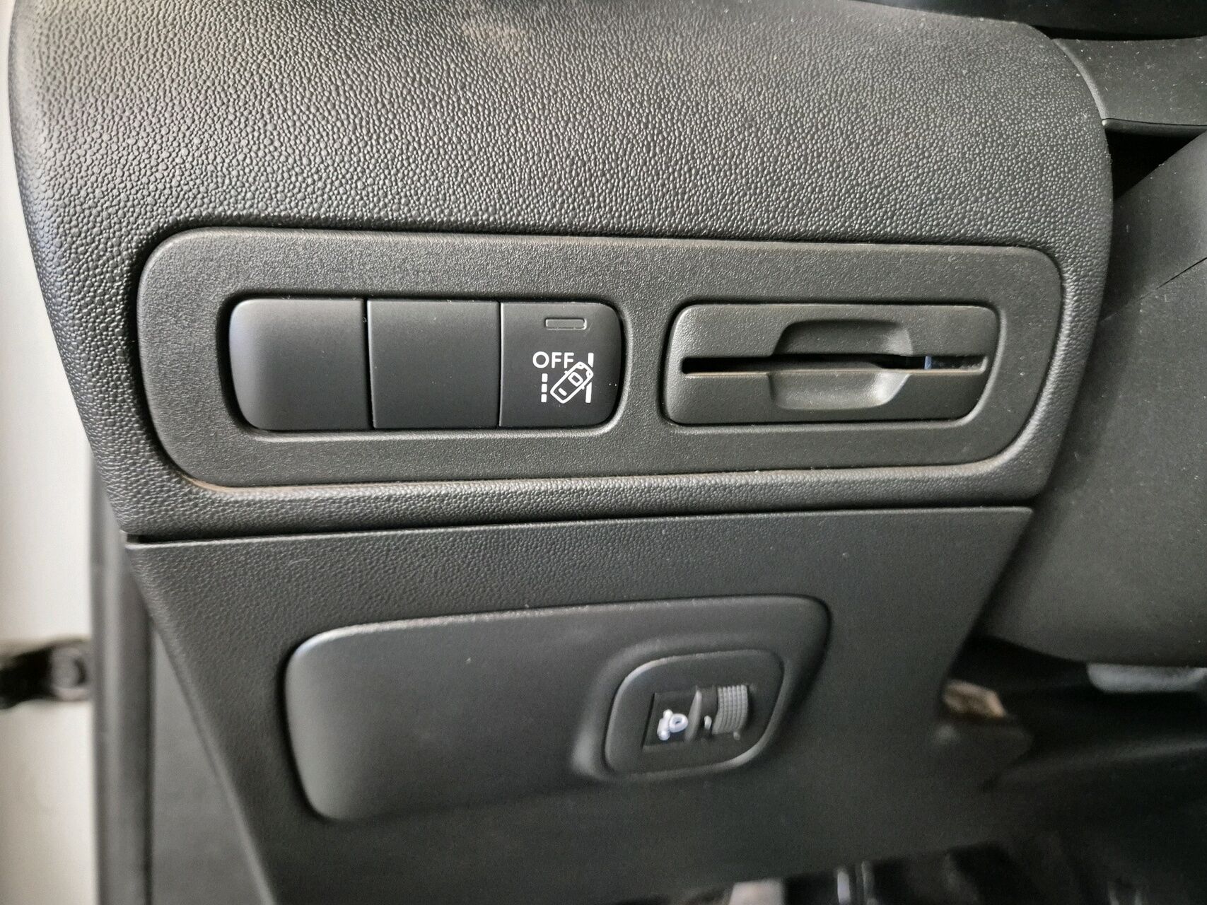 Billede af Citroën C3 Aircross 1,6 Blue HDi Iconic start/stop 100HK Van