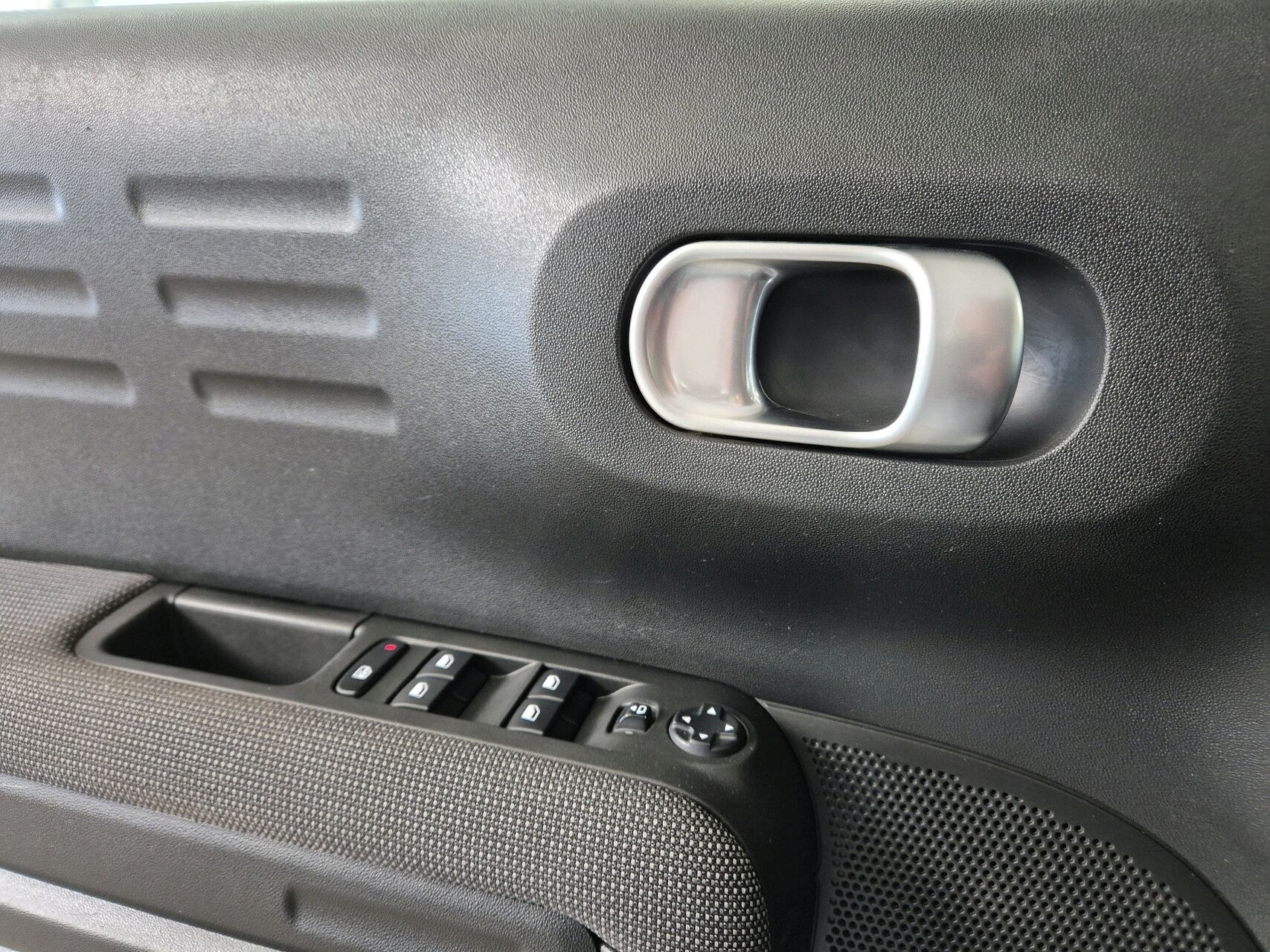 Billede af Citroën C3 Aircross 1,6 Blue HDi Iconic start/stop 100HK Van