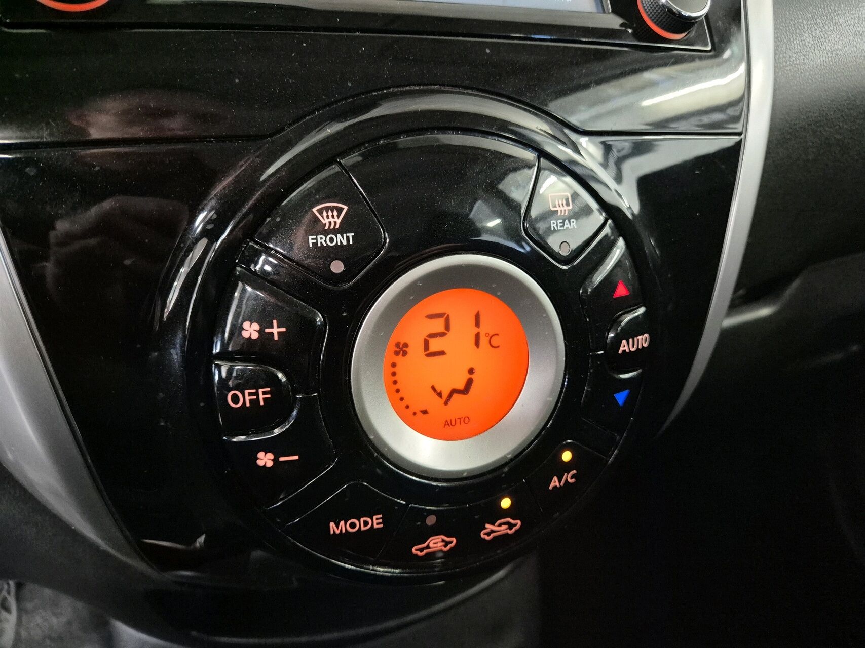 Billede af Nissan Note 1,5 DCi Acenta 90HK 5d