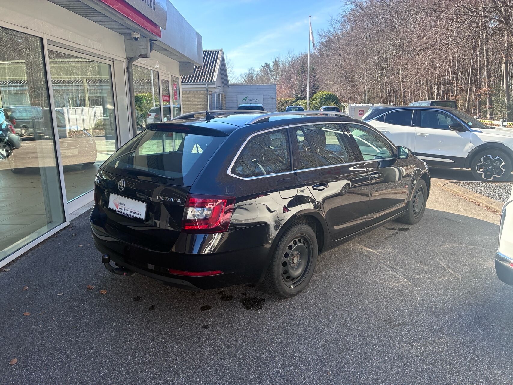 Billede af Skoda Octavia Combi 1,5 TSI ACT Business Line + Celebration DSG 150HK Stc 7g Aut.