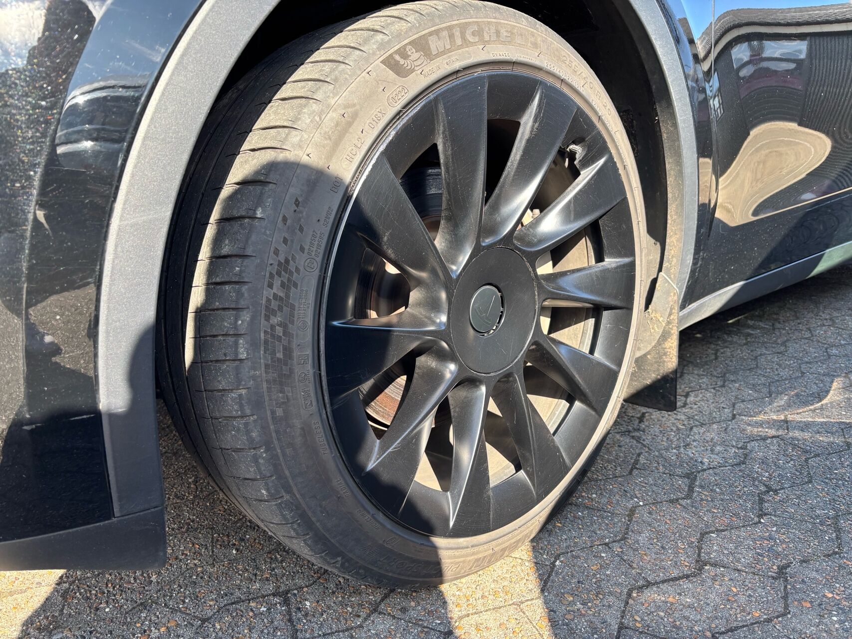 Billede af Tesla Model Y EL Long Range AWD 514HK 5d Aut.