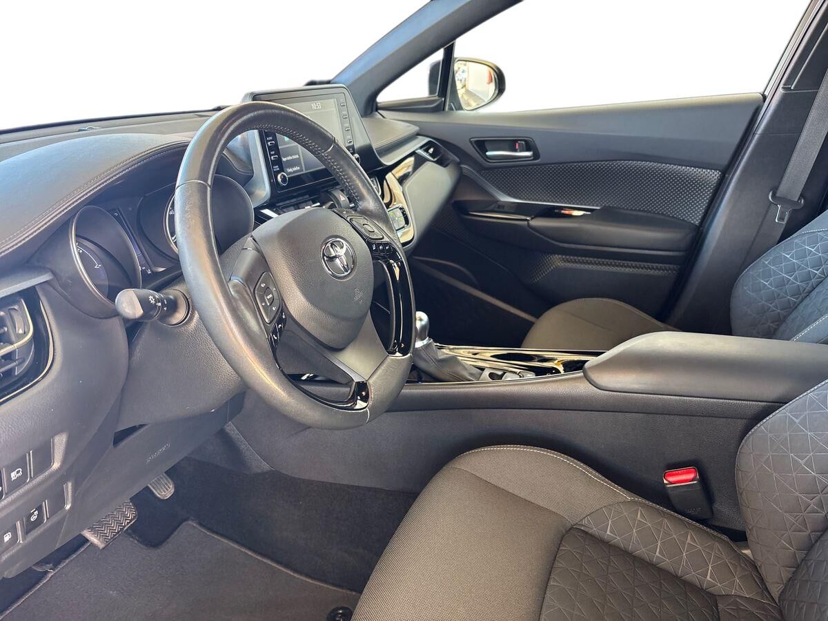 Billede af Toyota C-HR 1,8 Hybrid C-LUB Smart Multidrive S 122HK 5d Aut.