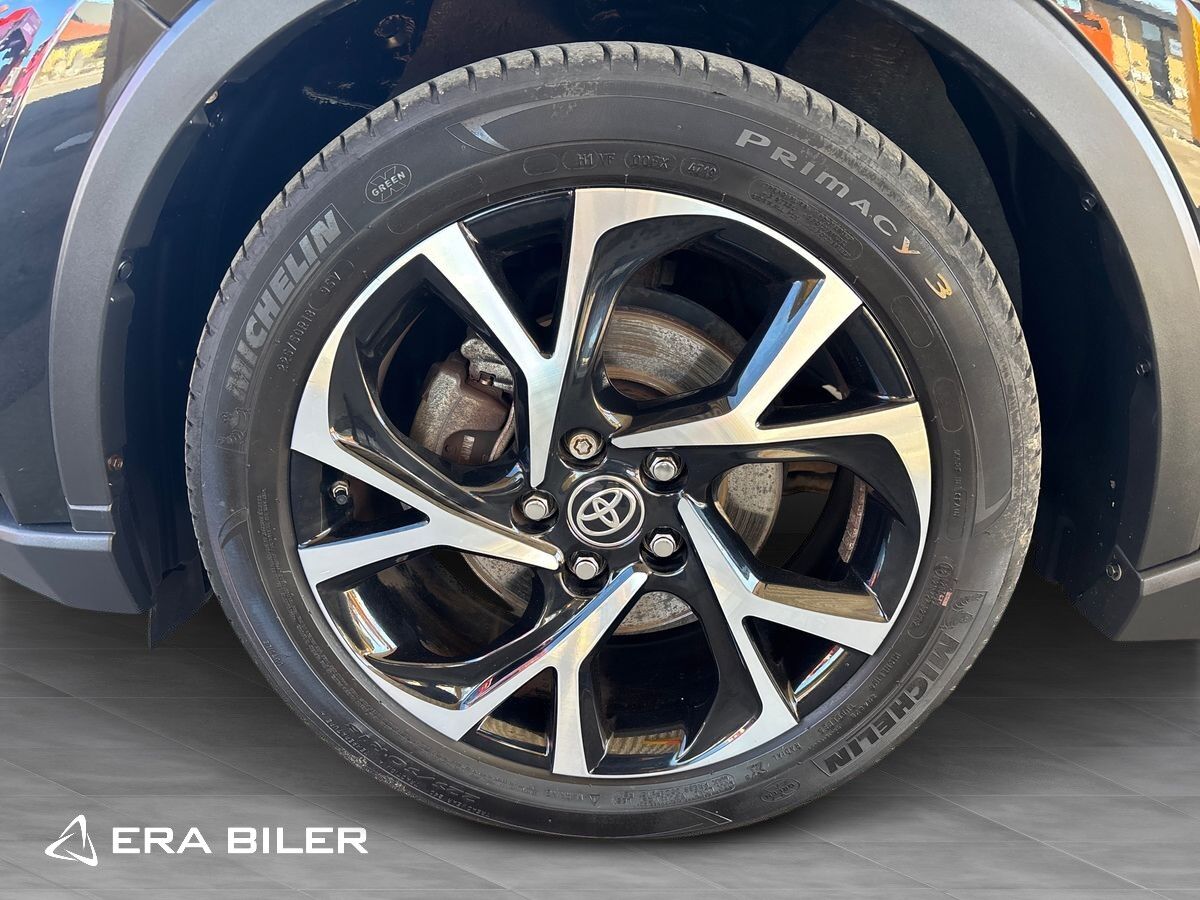 Billede af Toyota C-HR 1,8 Hybrid C-LUB Smart Multidrive S 122HK 5d Aut.