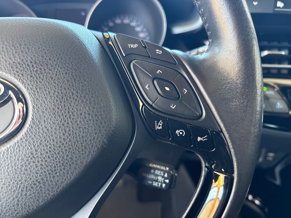 Billede af Toyota C-HR 1,8 Hybrid C-LUB Smart Multidrive S 122HK 5d Aut.