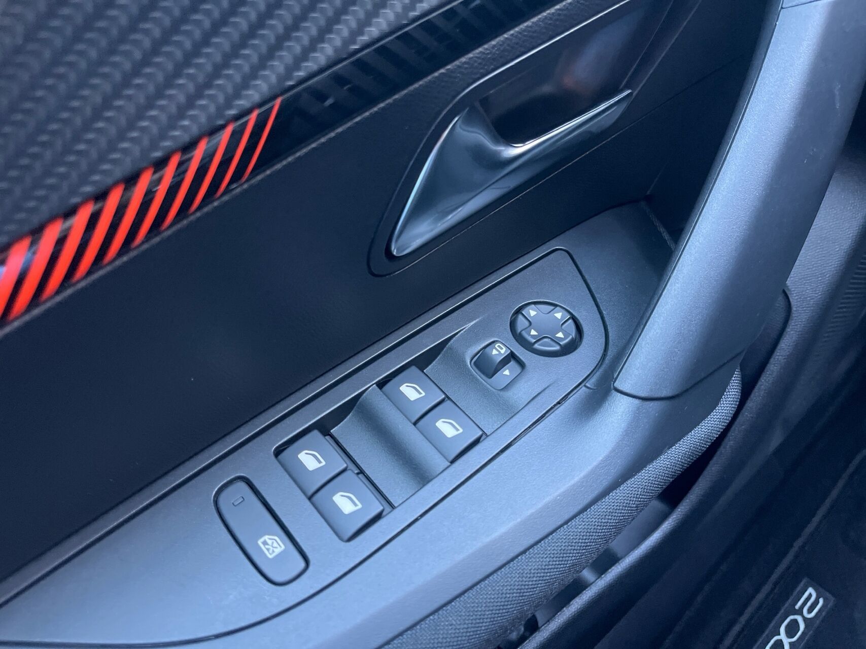 Billede af Peugeot 2008 1,2 PureTech Selection EAT8 130HK 5d 8g Aut.