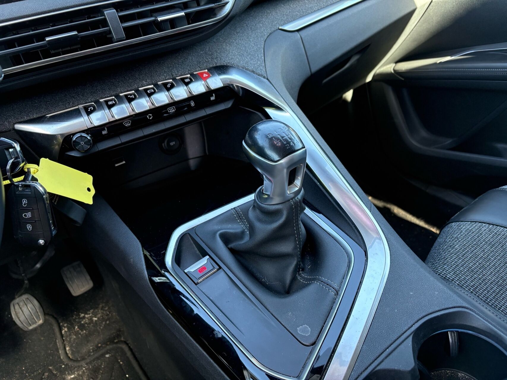 Billede af Peugeot 5008 1,2 PureTech Allure 130HK 5d 6g
