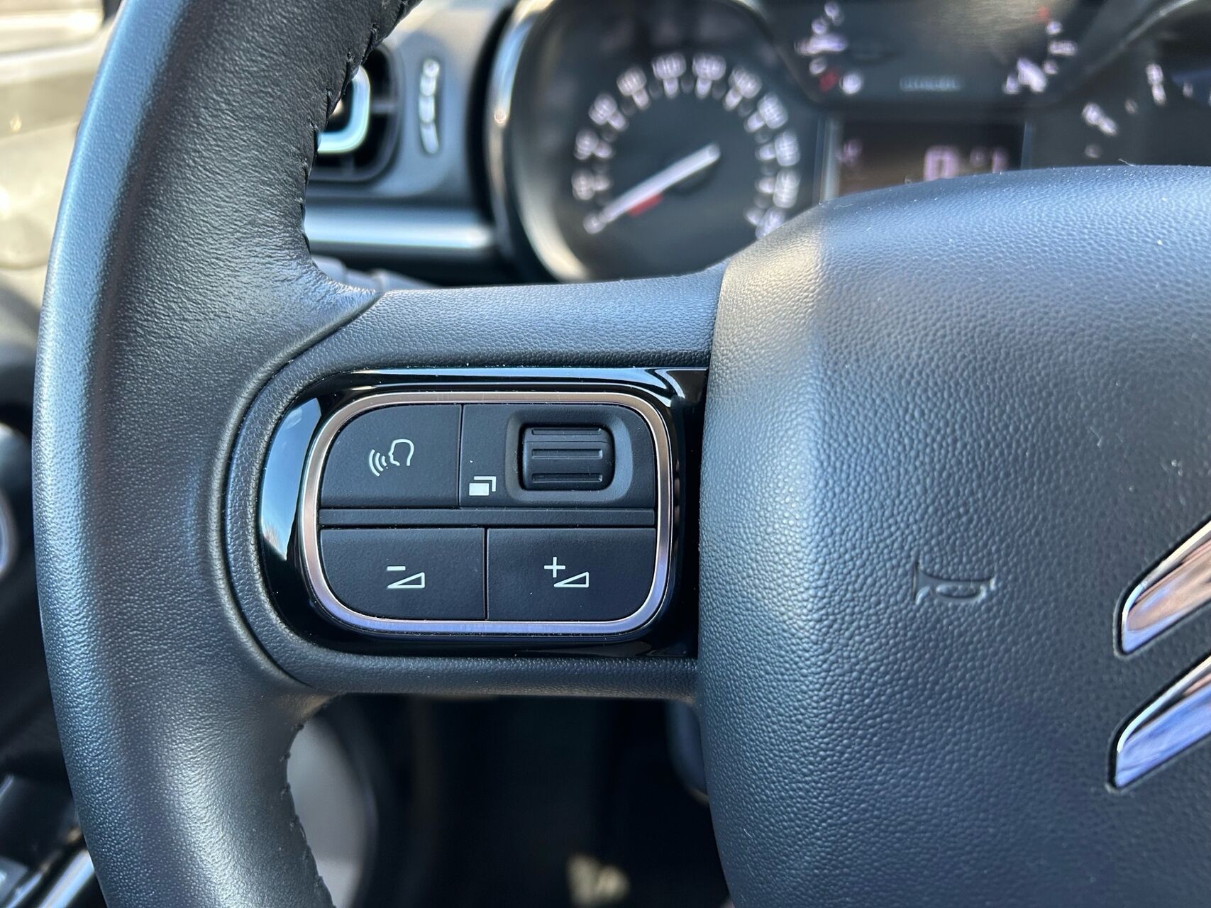 Billede af Citroën C3 1,2 PureTech Shine 110HK 5d 6g Aut.