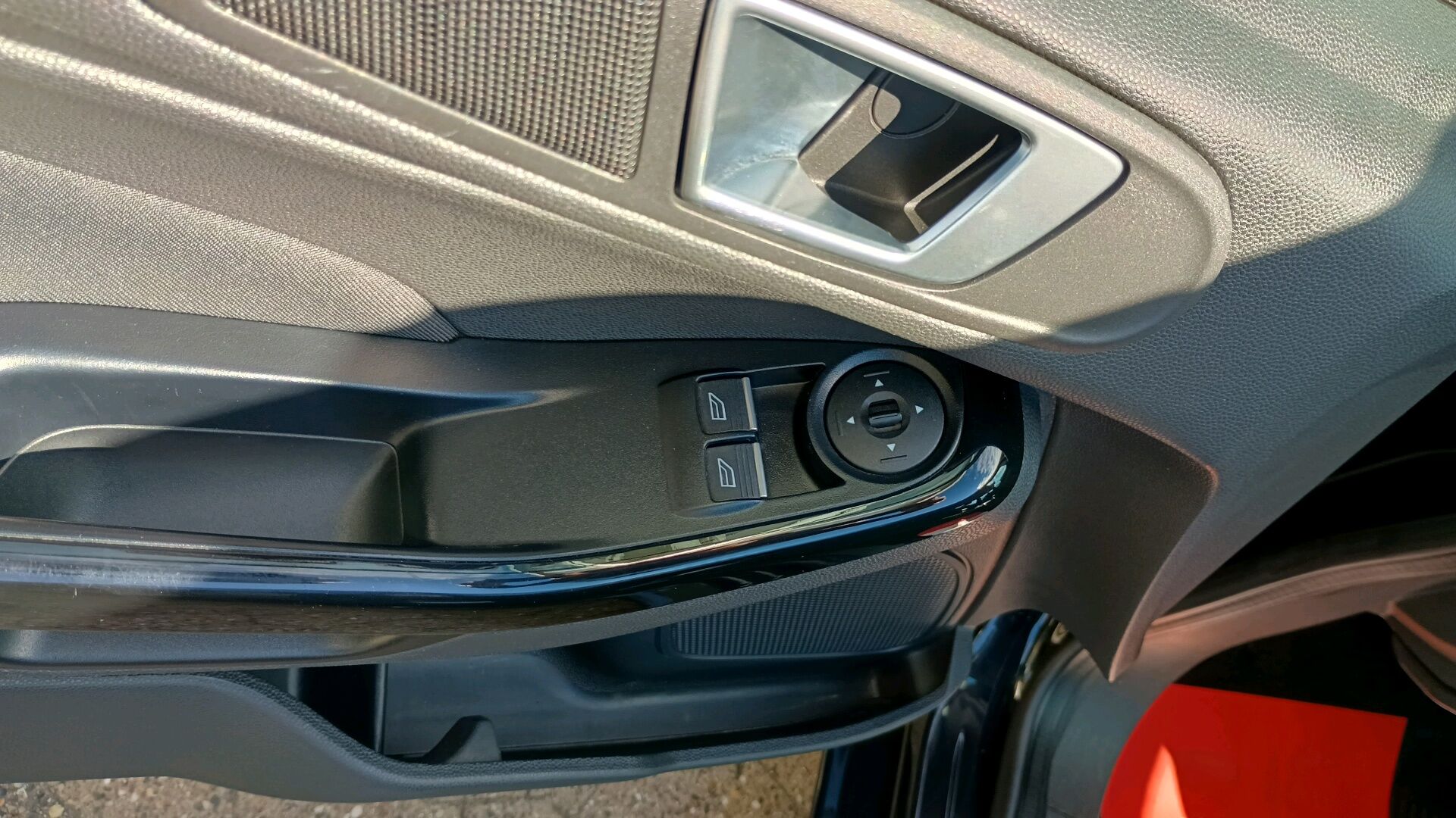 Billede af Ford Fiesta 1,0 EcoBoost Titanium 100HK 5d 6g Aut.