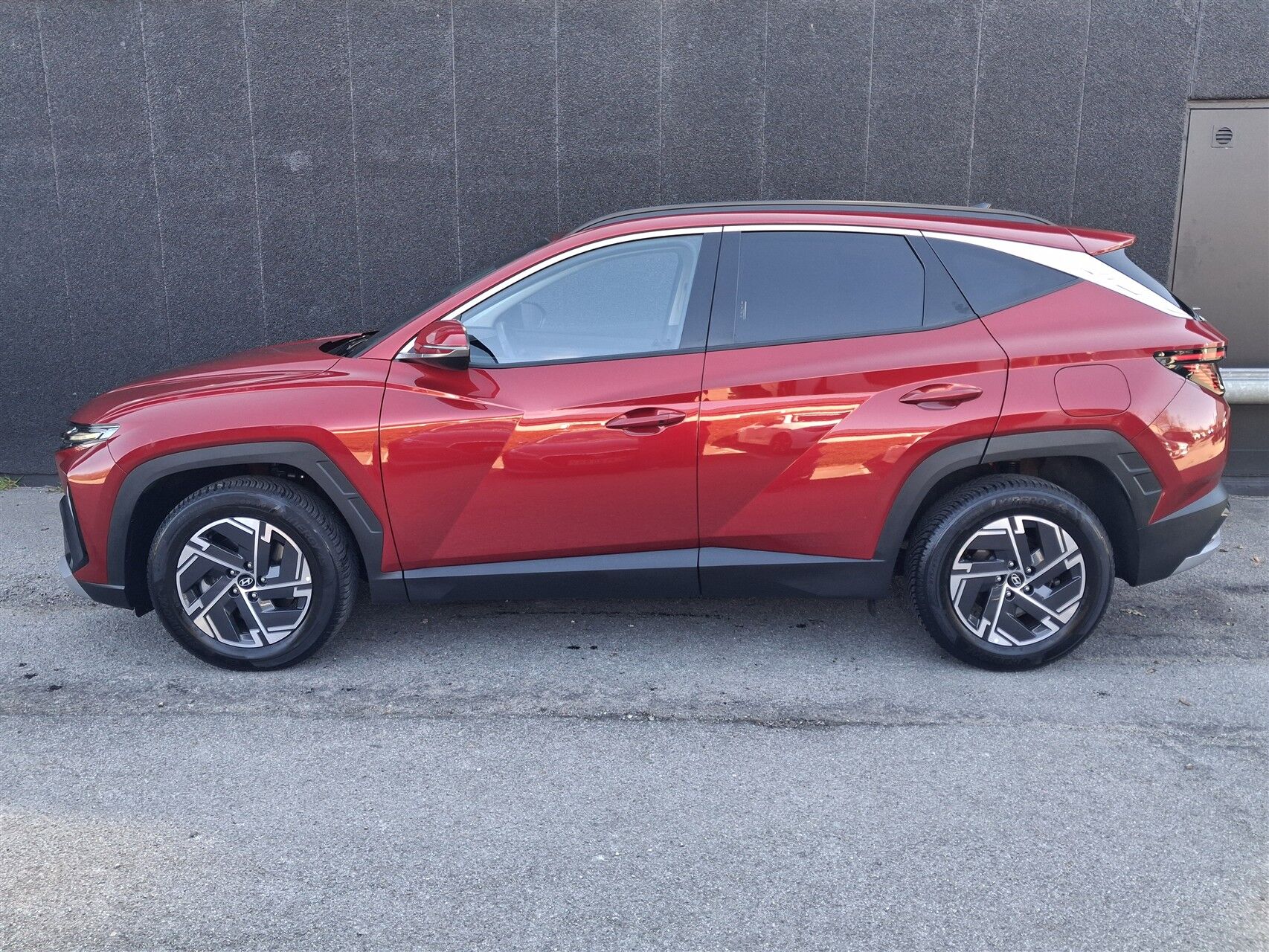 Billede af Hyundai Tucson 1,6 T-GDI  Mild hybrid Essential DCT 160HK 5d 7g Aut.