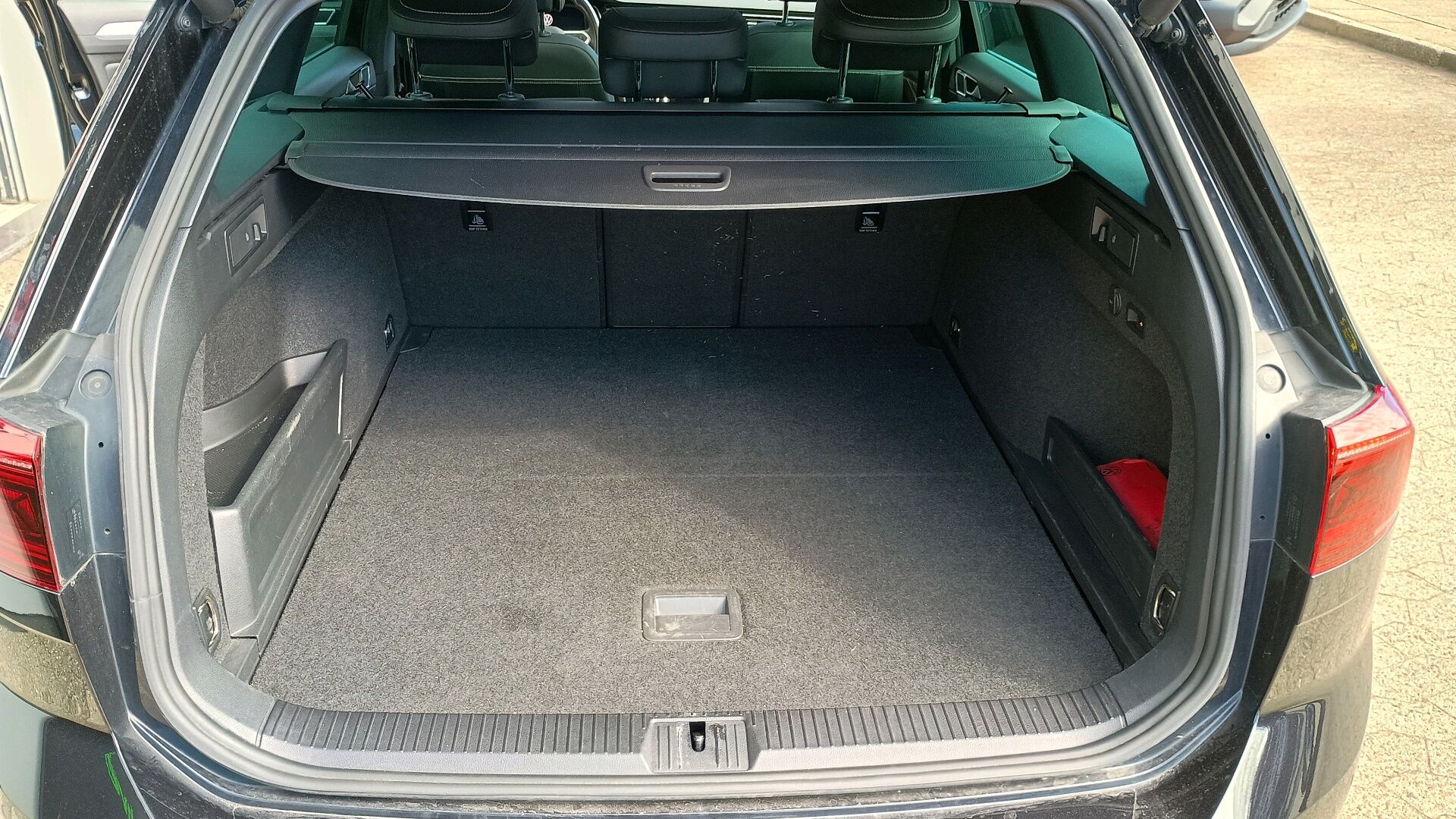 Billede af VW Passat Variant 1,4 TSI  Plugin-hybrid GTE Plus Pro DSG 218HK Stc 6g Aut.