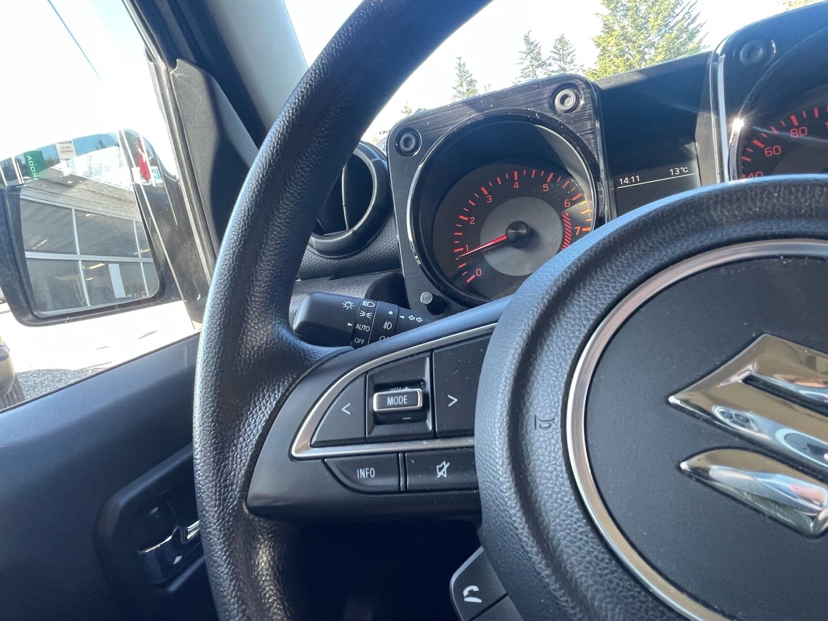 Billede af Suzuki Jimny 1,5 Active AllGrip 102HK 3d