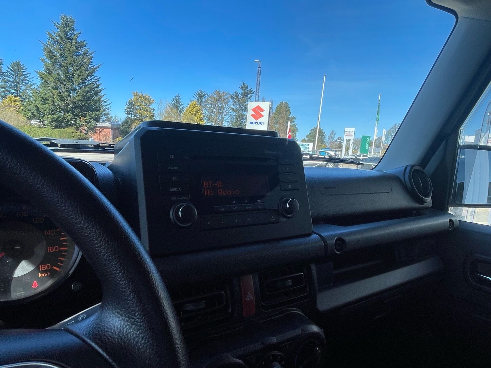 Billede af Suzuki Jimny 1,5 Active AllGrip 102HK 3d