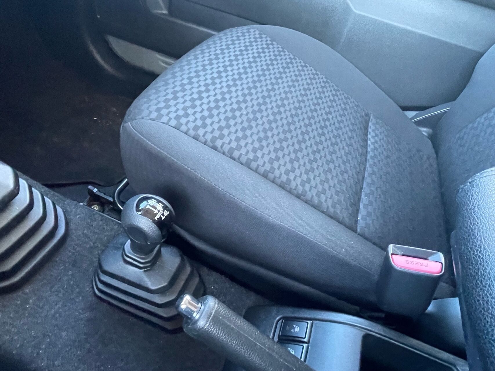 Billede af Suzuki Jimny 1,5 Active AllGrip 102HK 3d