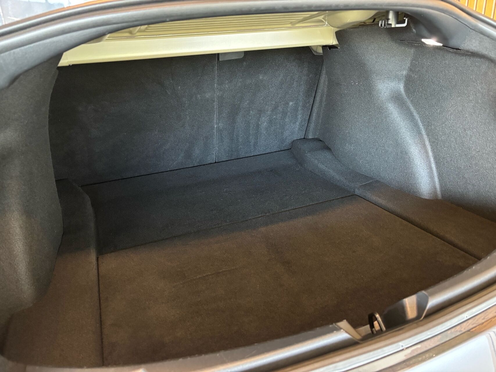 Billede af Tesla Model 3 EL Standard Range Plus 325HK Aut.