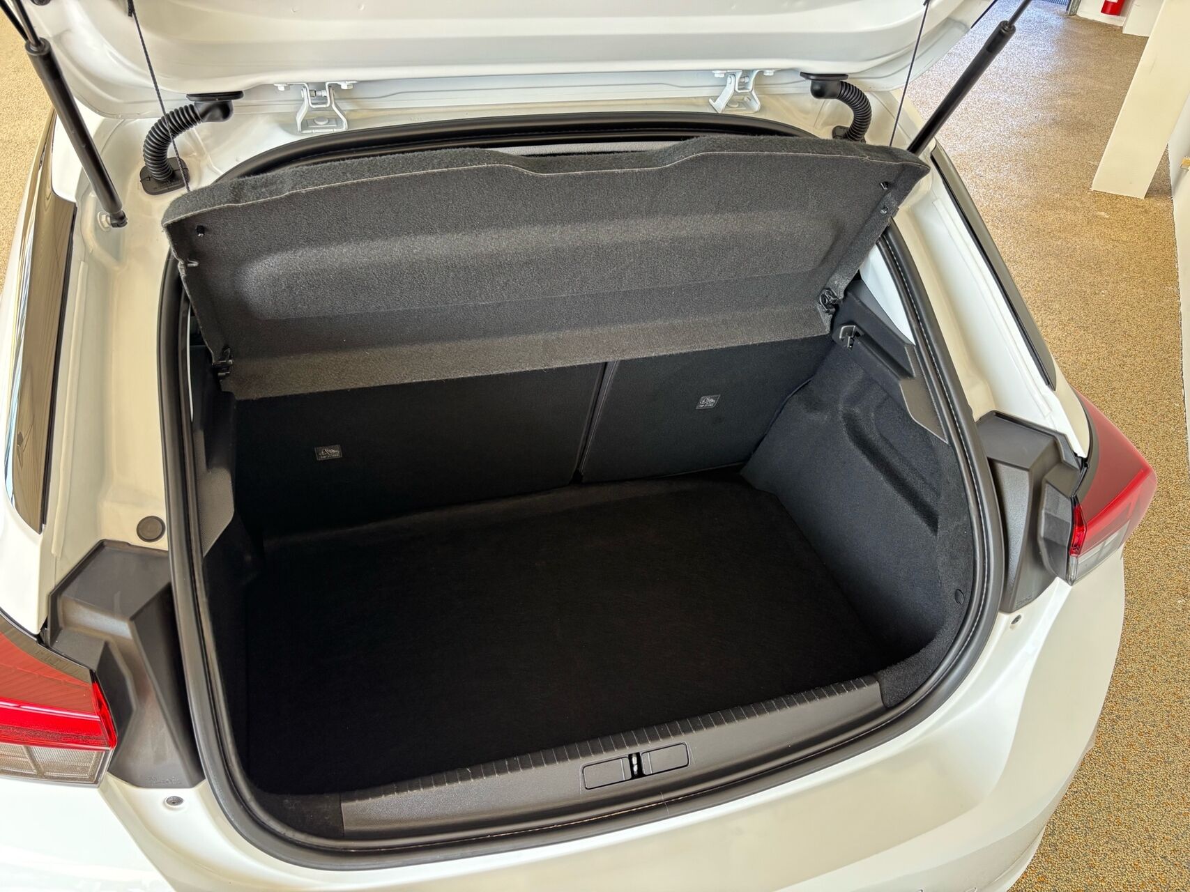 Billede af Opel Corsa 1,2 PureTech Elegance 75HK 5d