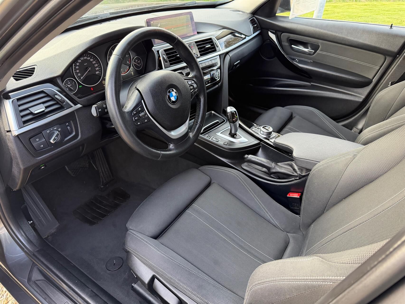 Billede af BMW 320d Touring 2,0 D Advantage 190HK Stc 8g Aut.