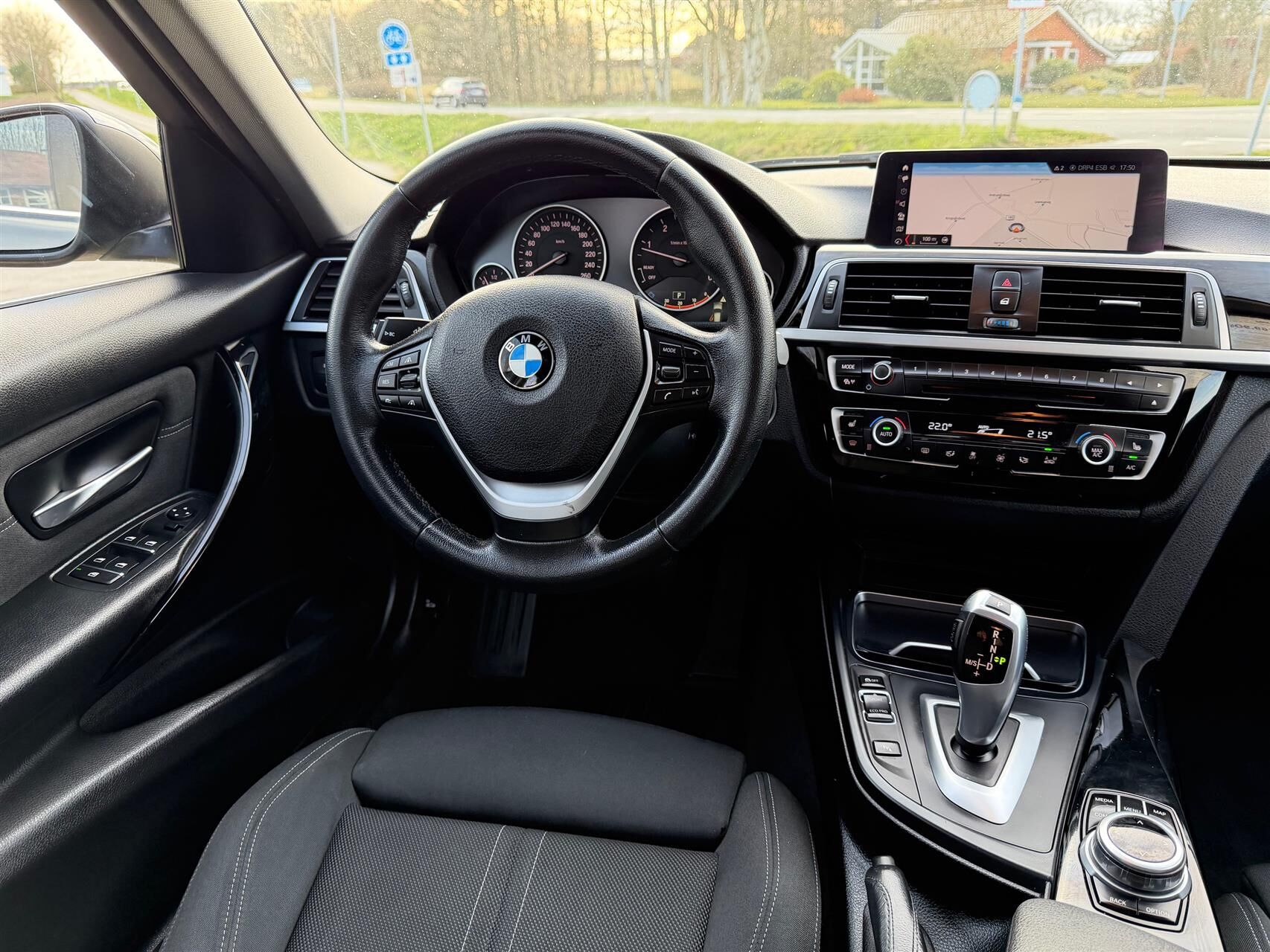 Billede af BMW 320d Touring 2,0 D Advantage 190HK Stc 8g Aut.