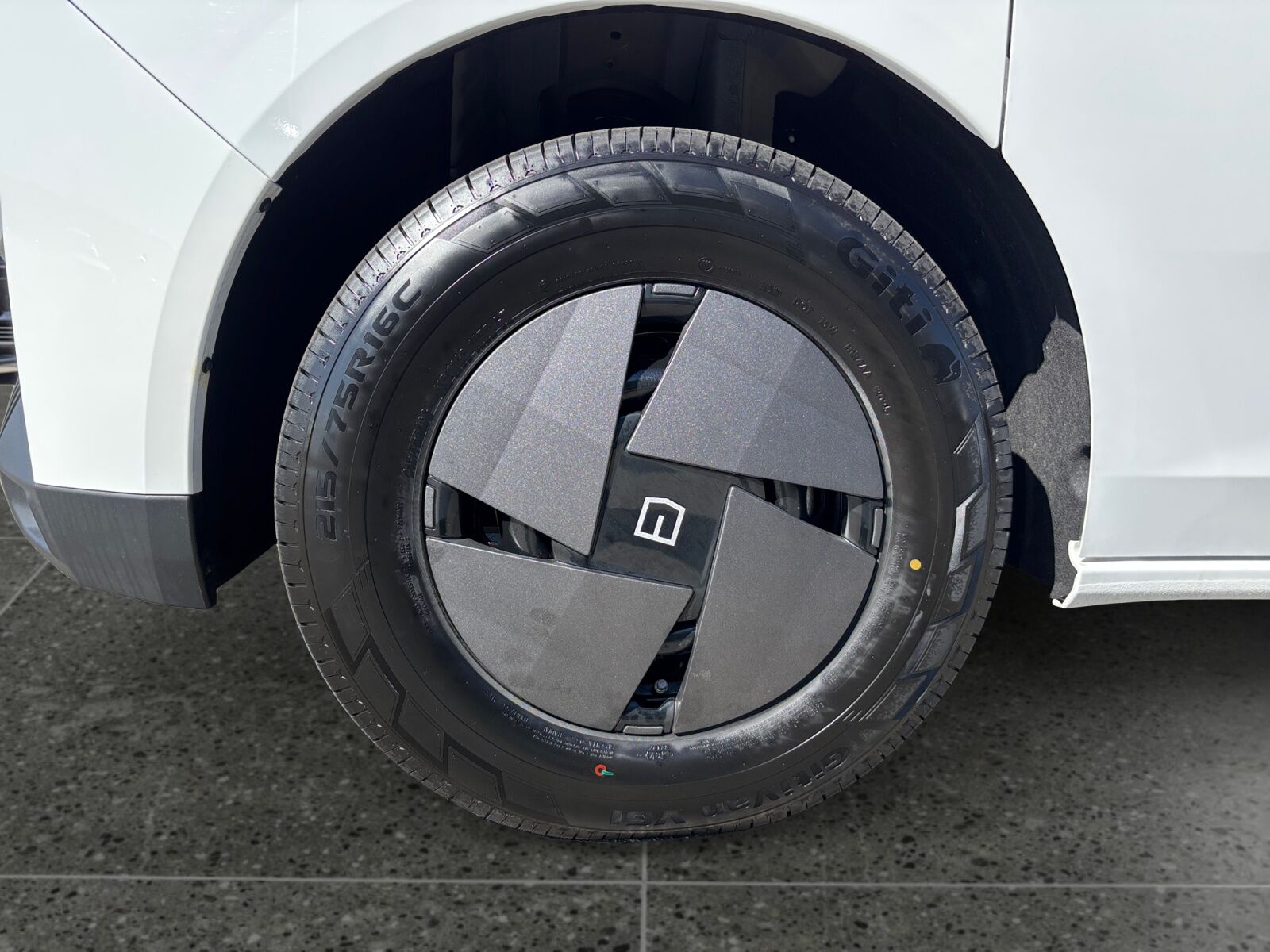 Billede af Farizon SV L2H2 83 kWh 231HK Van Aut.