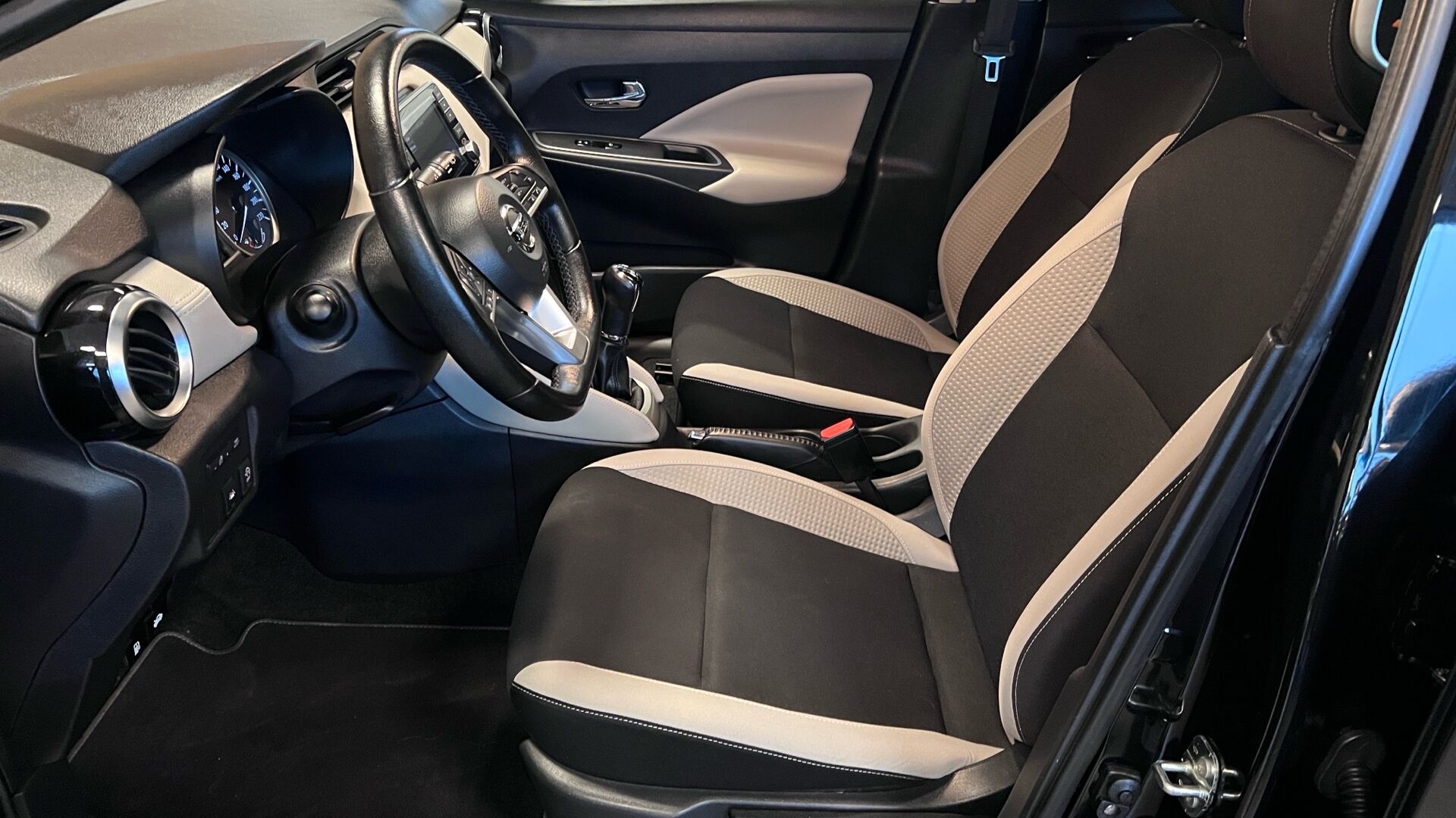 Billede af Nissan Micra 1,0 IG-T Tekna Start/Stop 100HK 5d