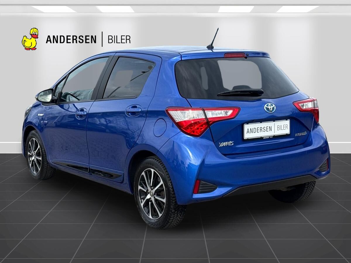 Billede af Toyota Yaris 1,5 Hybrid H3 Smartpakke E-CVT 100HK 5d Trinl. Gear