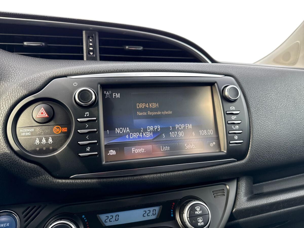 Billede af Toyota Yaris 1,5 Hybrid H3 Smartpakke E-CVT 100HK 5d Trinl. Gear