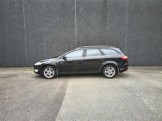 Ford Mondeo 2,0 TDCi DPF Titanium 140HK Stc 6g