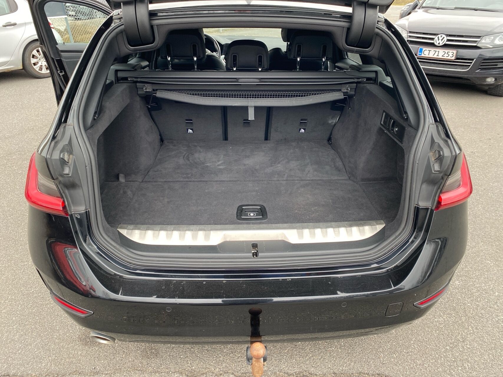 Billede af BMW 330e Touring 2,0 Plugin-hybrid Sport Line Steptronic 292HK Stc 8g Aut.