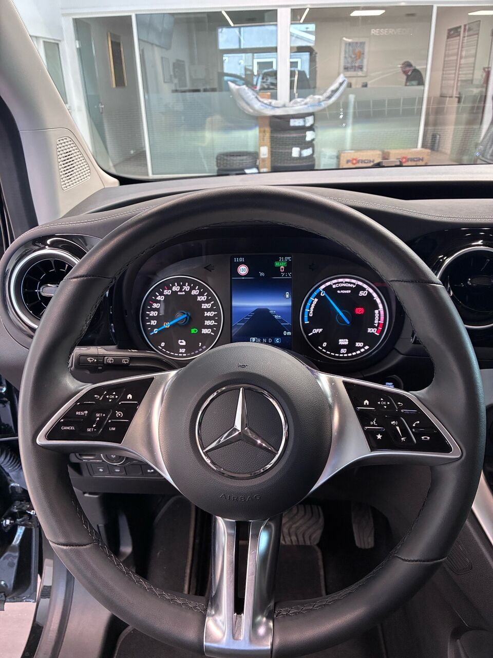 Billede af Mercedes-Benz EQT 200 EL Progressive 122HK Aut.