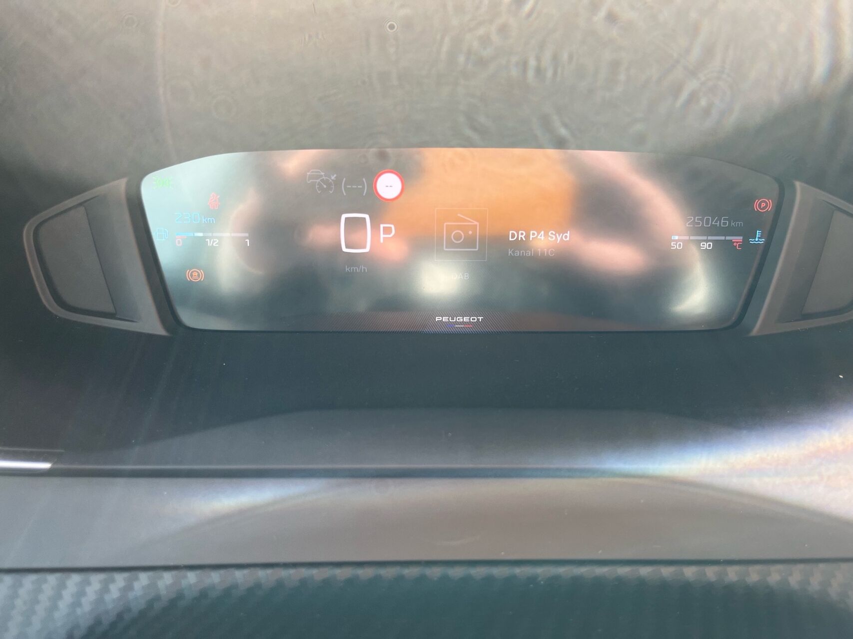 Billede af Peugeot 2008 1,2 PureTech Black Selection EAT8 130HK 5d 8g Aut.