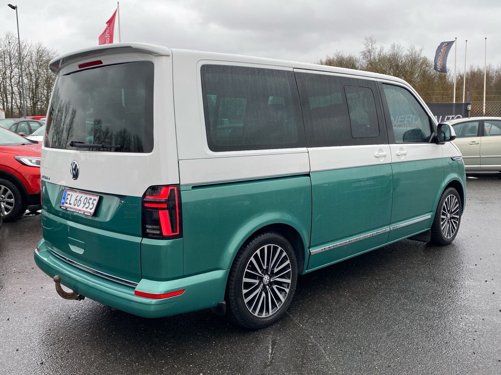 Billede af VW Multivan 2,5 TDI Comfortline 174HK Aut.