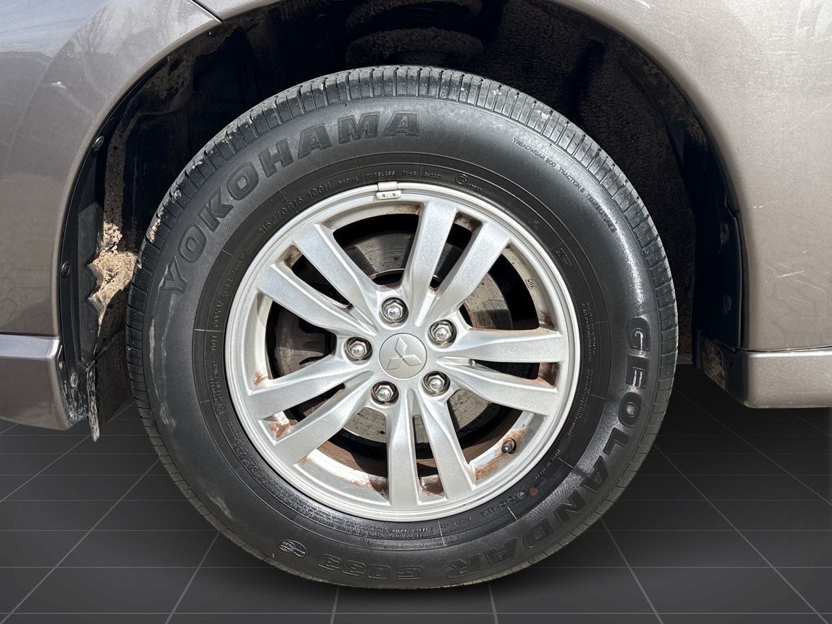 Billede af Mitsubishi Outlander 2,4 PHEV  Plugin-hybrid Invite 4WD 224HK 5d 6g Trinl. Gear