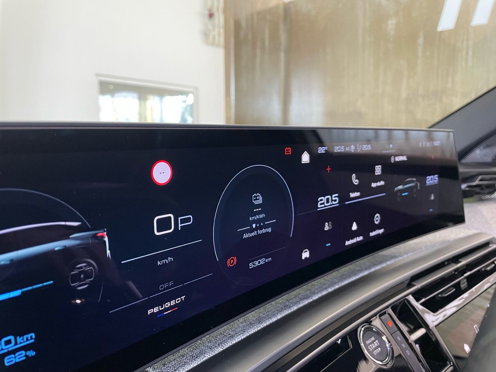 Billede af Peugeot e-3008 EL GT Pack 210HK 5d Aut.