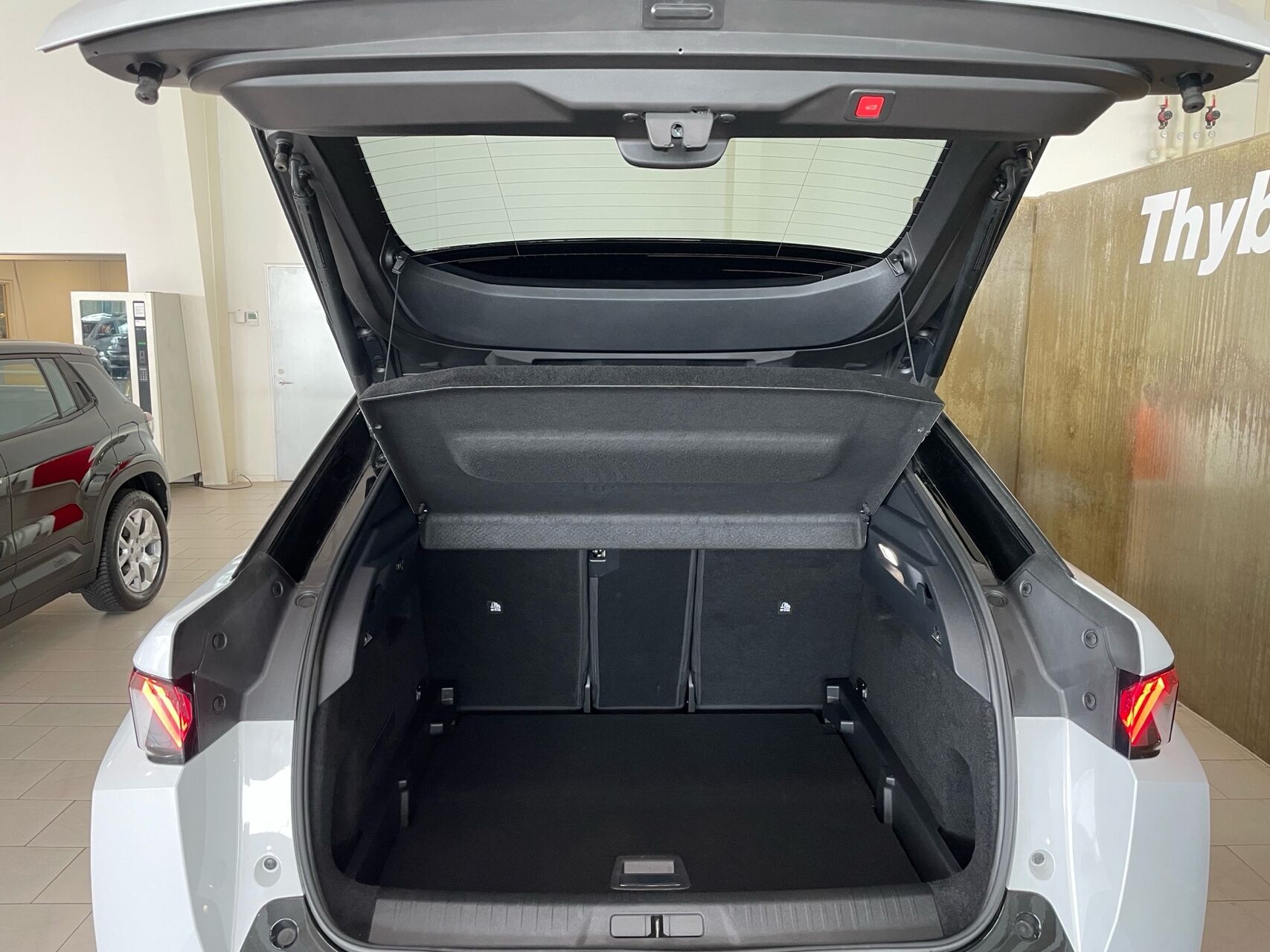 Billede af Peugeot e-3008 EL GT Pack 210HK 5d Aut.