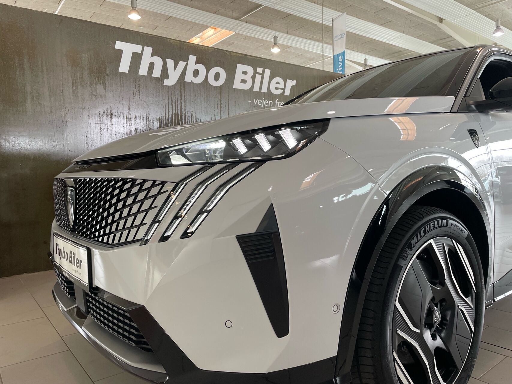 Billede af Peugeot e-3008 EL GT Pack 210HK 5d Aut.