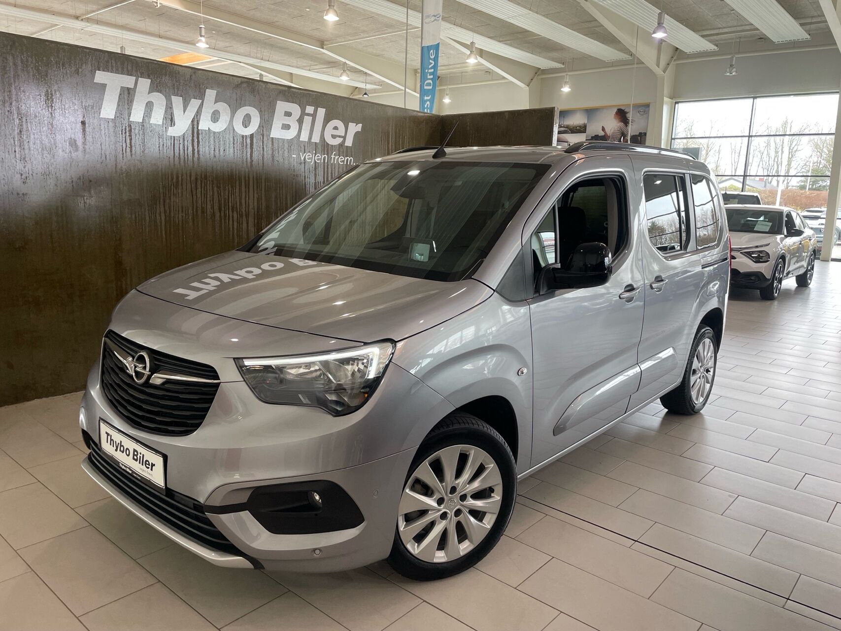 Billede af Opel Combo-e Life L1 EL Ultimate 136HK Aut.