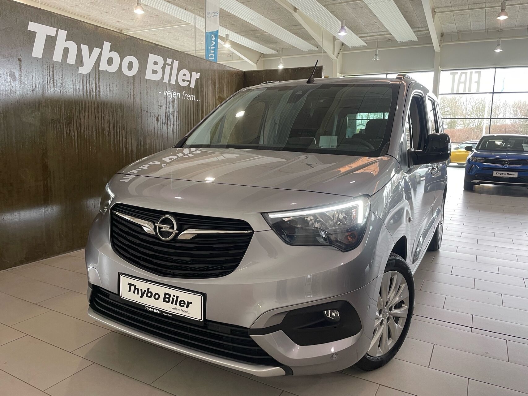 Billede af Opel Combo-e Life L1 EL Ultimate 136HK Aut.
