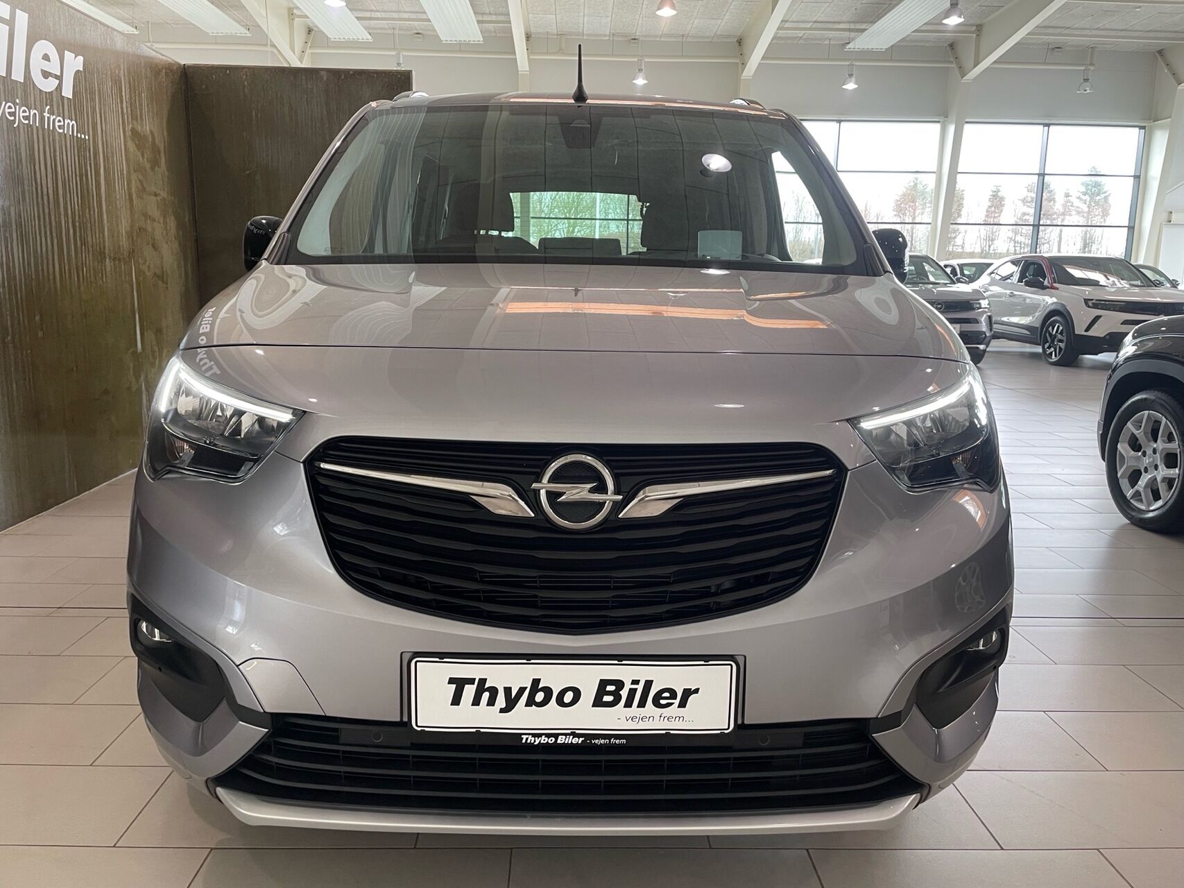 Billede af Opel Combo-e Life L1 EL Ultimate 136HK Aut.