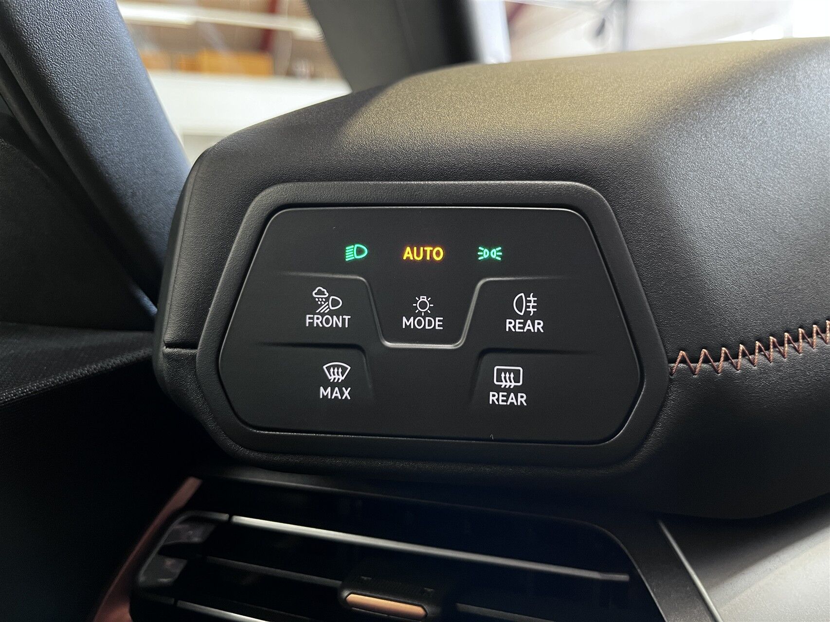 Billede af Cupra Born EL e-Boost 77 kWh 231HK 5d Aut. 