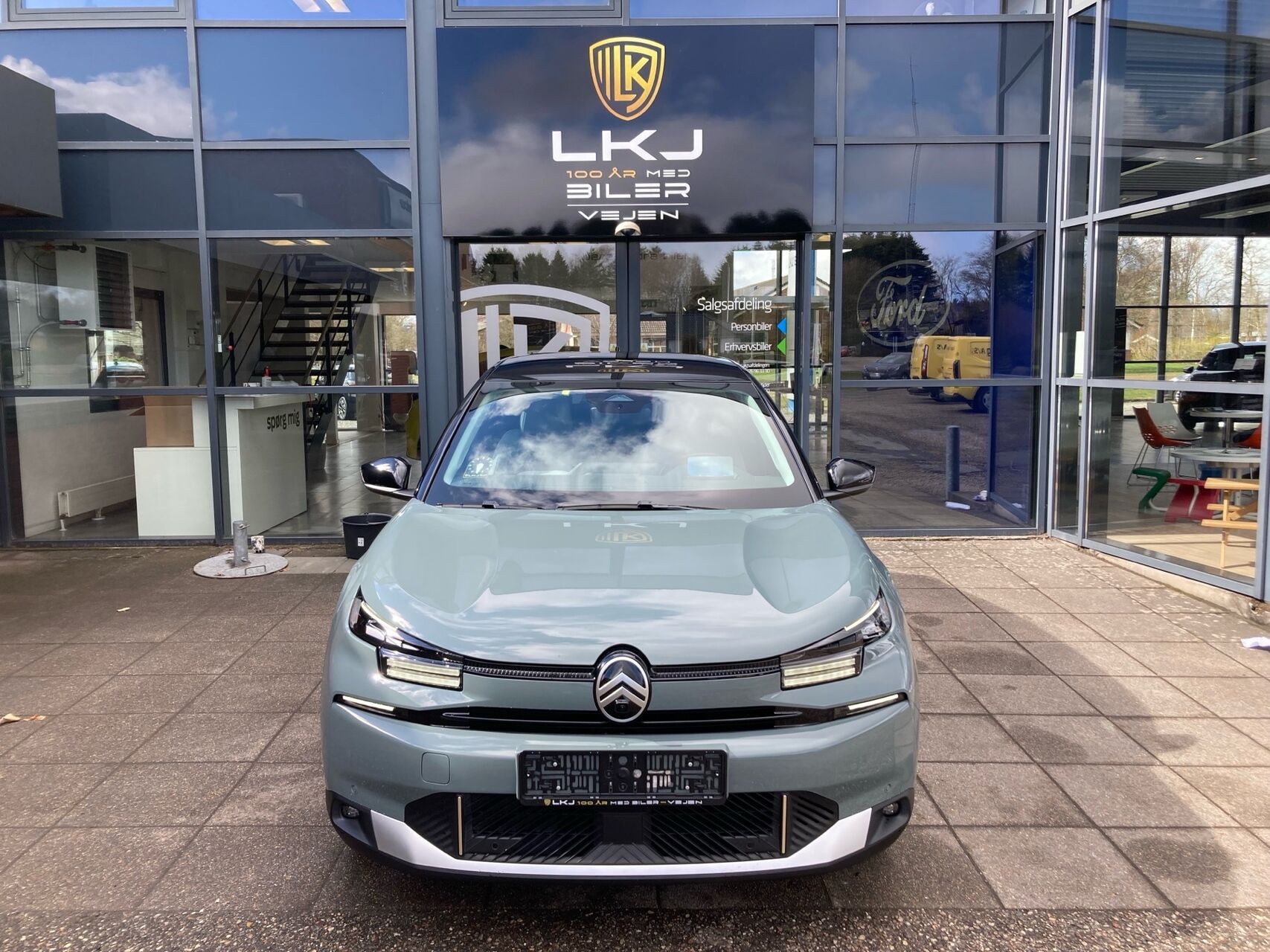 Billede af Citroën e-C4 EL Max 156HK 5d Aut.