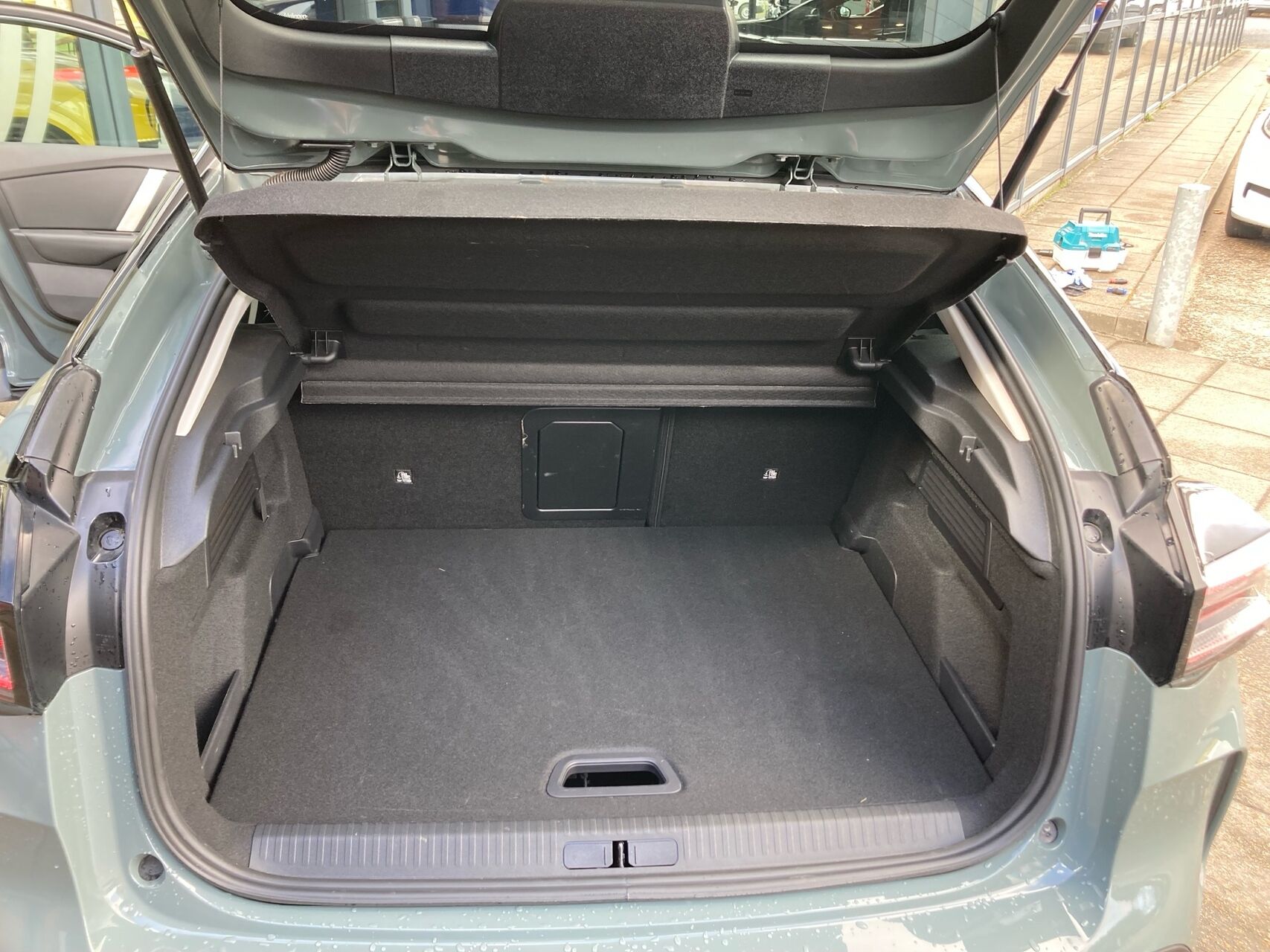 Billede af Citroën e-C4 EL Max 156HK 5d Aut.