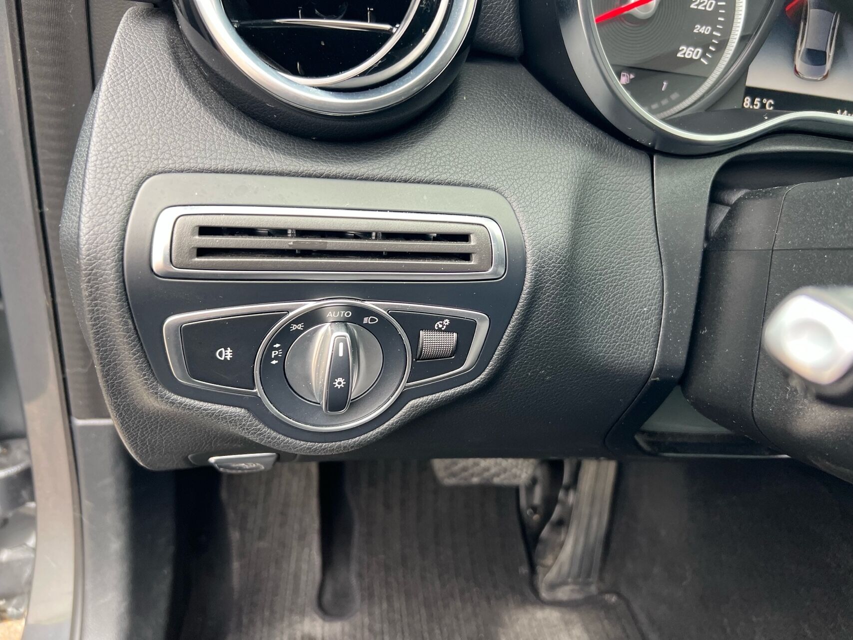 Billede af Mercedes-Benz C200 2,0 AMG Line 9G-Tronic 184HK Aut.