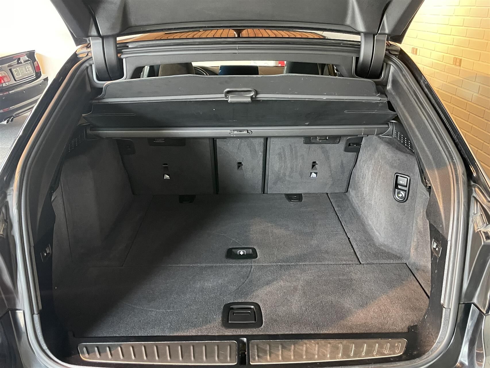 Billede af BMW 520d Touring 2,0 D M-Sport Steptronic 190HK Stc 8g Aut.