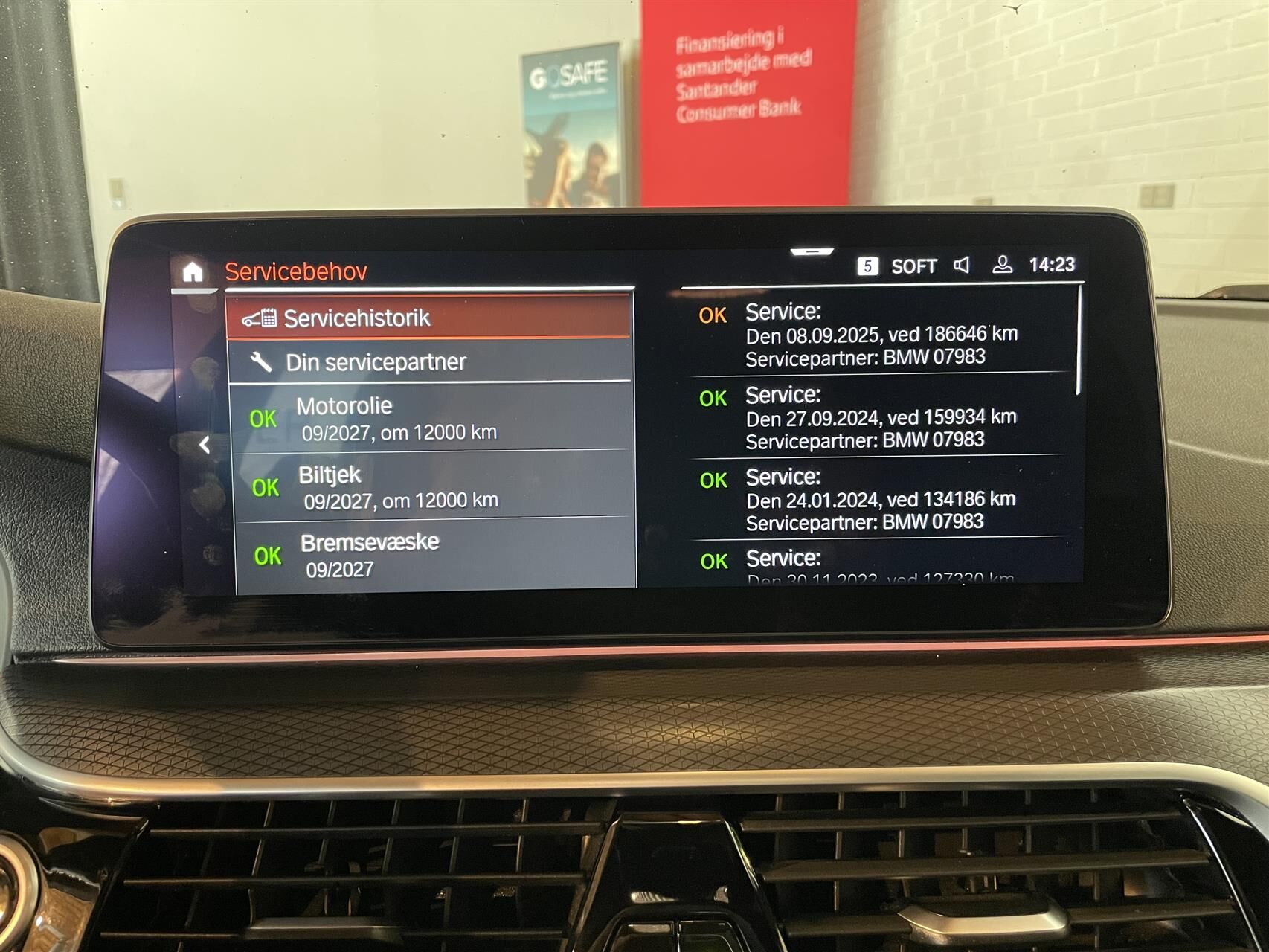 Billede af BMW 520d Touring 2,0 D M-Sport Steptronic 190HK Stc 8g Aut.