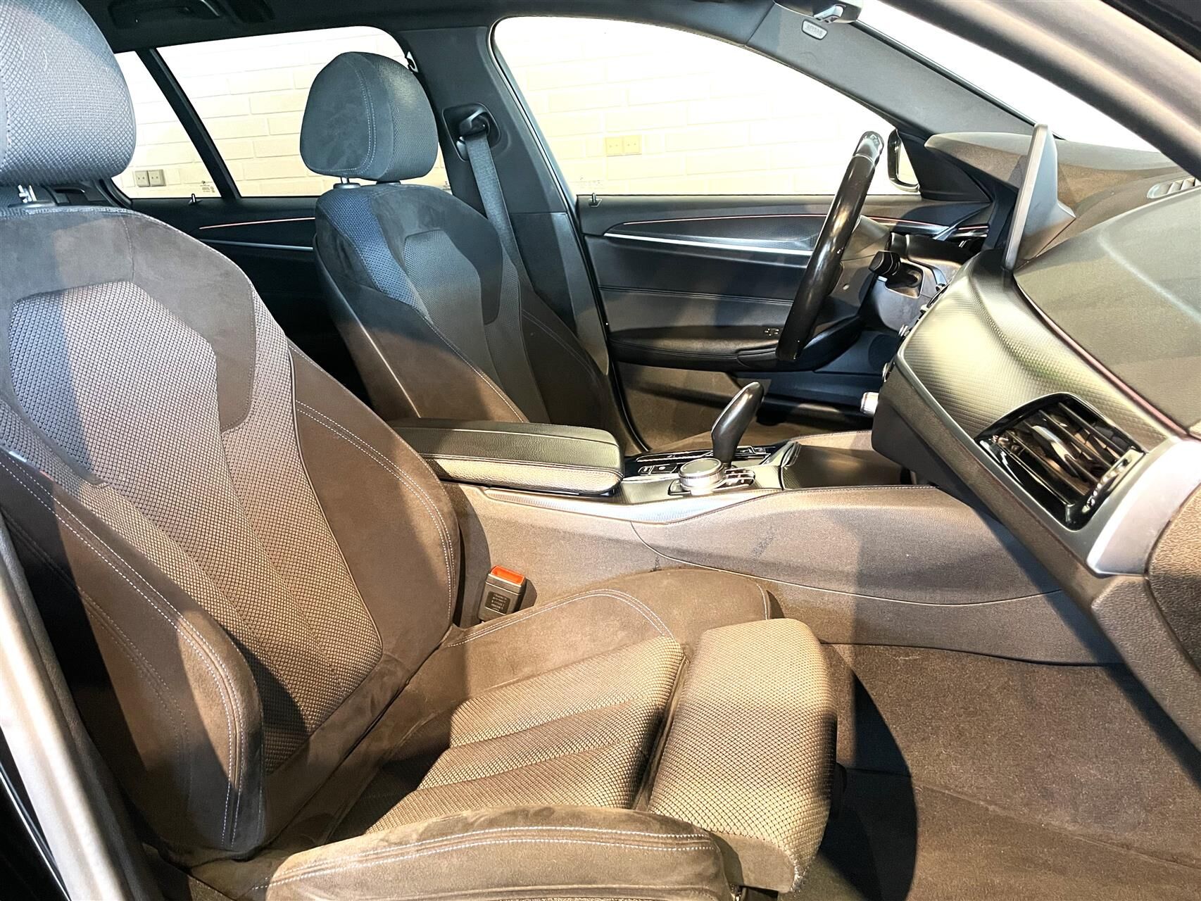 Billede af BMW 520d Touring 2,0 D M-Sport Steptronic 190HK Stc 8g Aut.