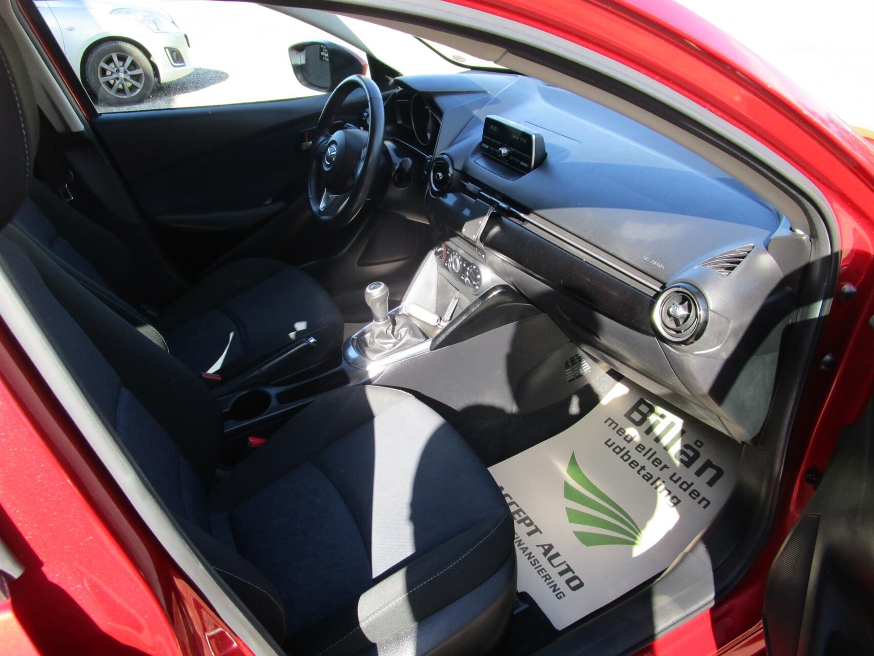 Billede af Mazda 2 1,5 Vision 90HK 5d